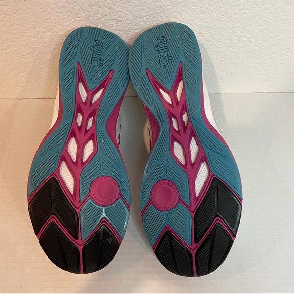 Women's Ryka, Dynamic Pro Training Shoe, size 8 - Picture 8 of 9
